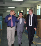 威世顿总部代表亲临深圳基地 指导2016净水器行业的竞争优势 威世顿总部代表亲临深圳基地 指导2016净水器行业的竞争优势